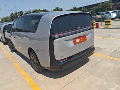 Li Auto Li Xiang MEGA Ultra - ფოტო 2