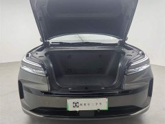 Nio Lerado L90 Max Six-Seater - ფოტო 14