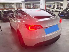 Tesla Model Y Rear-Wheel Drive - ფოტო 10