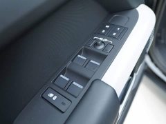 Land Rover Defender 110 3.0T P400 XS - ფოტო 10