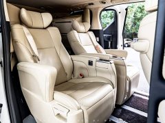 Toyota Alphard Hybrid 2.5L Luxury - ფოტო 11