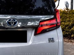 Toyota Alphard Hybrid 2.5L Luxury - ფოტო 15