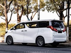 Toyota Alphard Hybrid 2.5L Luxury - ფოტო 16