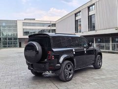 Land Rover Defender 110 3.0T P400 X-Dynamic HSE - ფოტო 17