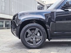 Land Rover Defender 110 3.0T P400 X-Dynamic HSE - ფოტო 19