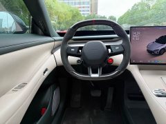 Xiaomi YU7 Four-Wheel Drive Max Edition - ფოტო 13