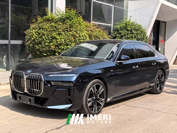 BMW i7 eDrive50L M Sport Luxury Package - ავტომობილი ჩინეთიდან