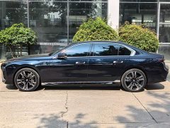 BMW i7 eDrive50L M Sport Luxury Package - ფოტო 2
