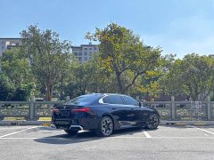 BMW 5 Series 530Li Luxury M Sport Package - ფოტო 4