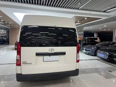 Toyota HIACE 2021 3.5L Automatic 7-Seater - ფოტო 10