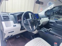 Toyota HIACE 3.5L Automatic 7-Seater - фото 14
