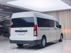 Toyota HIACE 3.5L Automatic 7-Seater - фото 18