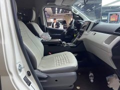 Toyota HIACE 2021 3.5L Automatic 7-Seater - ფოტო 4