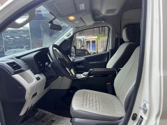 Toyota HIACE 2021 3.5L Automatic 7-Seater - ფოტო 7