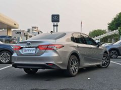 Toyota Camry 2021 Hybrid Luxury - ფოტო 17