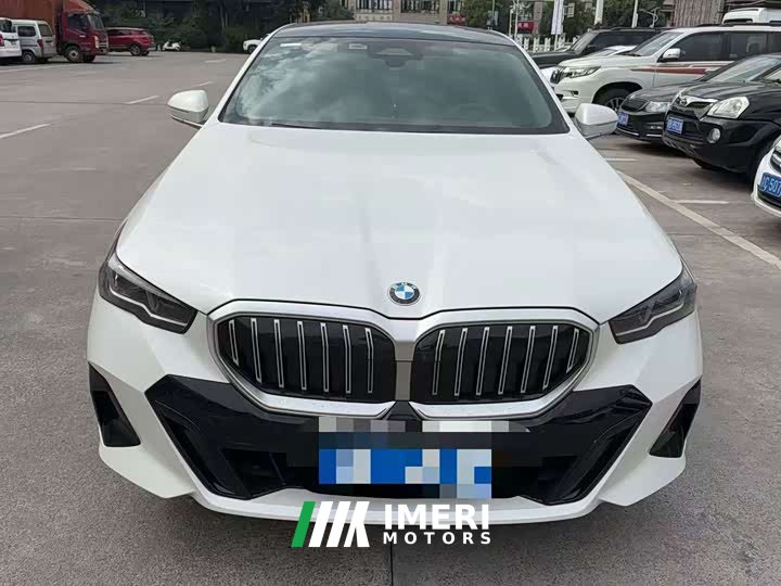 BMW 5 Series 530Li Premier M Sport Package - ავტომობილი ჩინეთიდან