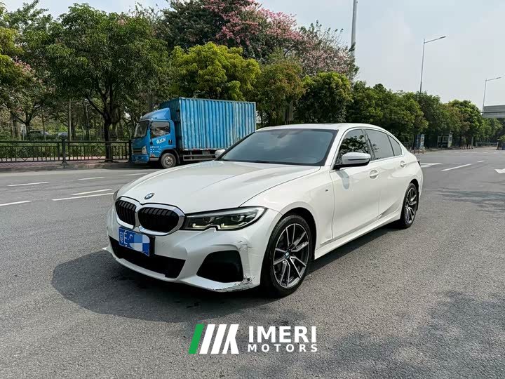 BMW 3 Series 320i M Sport Package - ავტომობილი ჩინეთიდან