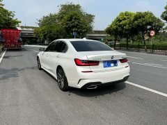 BMW 3 Series 320i M Sport Package - ფოტო 4