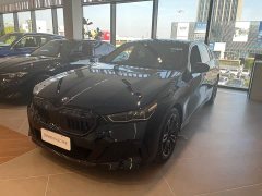 BMW 5 Series 530Li Premier M Sport Package - ფოტო 1