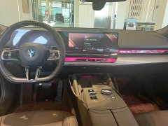 BMW 5 Series 530Li Premier M Sport Package - ფოტო 4