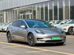 Tesla Model 3 Rear-Wheel Drive - ფოტო 3