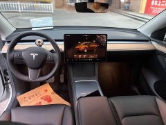 Tesla Model Y Rear-Wheel Drive - ფოტო 9