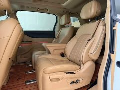 Voyah Lantu Dreamchaser 2022 Low Carbon Edition Family - ფოტო 5