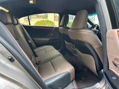 Lexus ES 200 Premium Edition - ფოტო 7