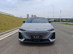 Changan UNI-V 1.5T Deluxe - ფოტო 2