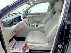 Leapmotor C11 Pure Electric 580 AWD Performance Edition - ფოტო 9