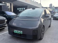 Li Auto Li Xiang MEGA Ultra - ფოტო 1