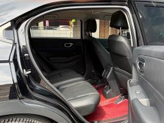 Honda Vezel 1.5L CVT Luxury - ფოტო 11