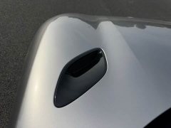 Xiaomi YU7 2025 Four-Wheel Drive Pro - ფოტო 10