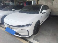 Voyah Lantu Zhaoguang Four-Wheel Drive Flagship - ფოტო 1