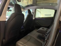 Tesla Model Y Rear-Wheel Drive - ფოტო 5