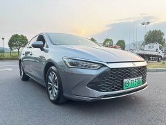 BYD Qin PLUS Glory Edition DM-i 55KM Leading - ფოტო 3