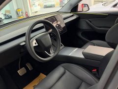 Tesla Model Y Rear-Wheel Drive - ფოტო 6