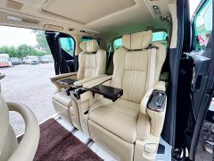 Toyota Alphard Hybrid 2.5L Premium Edition - ფოტო 17