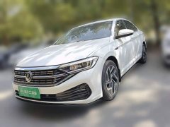 Volkswagen Sagitar 300TSI DSG Excellence Edition - ფოტო 1
