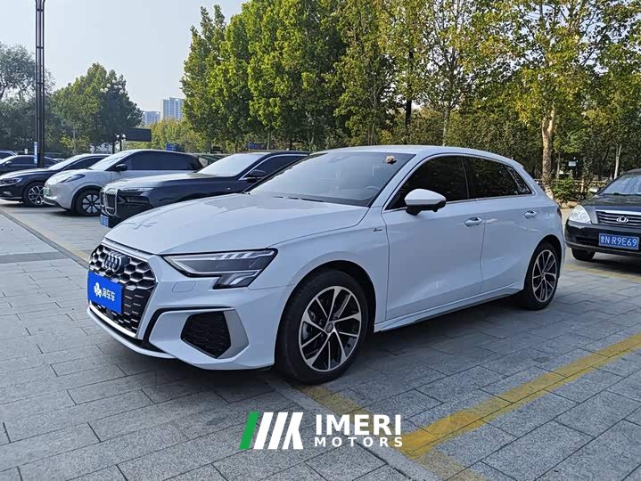 Audi A3 Sportback 35 TFSI Sport - ავტომობილი ჩინეთიდან