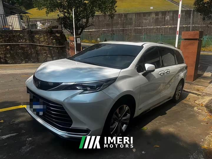 Toyota Sienna 2.5L Hybrid Premium Edition - ავტომობილი ჩინეთიდან