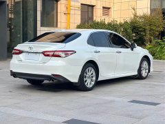 Toyota Camry 2.0G Luxury - ფოტო 4