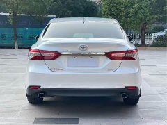 Toyota Camry 2.0G Luxury - ფოტო 5