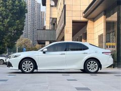 Toyota Camry 2.0G Luxury - ფოტო 7