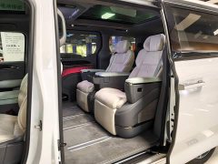 Zeekr 009 Six-Seat Executive AWD 108kWh - ფოტო 13