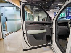 Zeekr 009 Six-Seat Executive AWD 108kWh - ფოტო 8