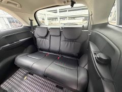 Honda Odyssey 2.0L e:HEV Luxury - ფოტო 12