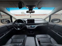 Honda Odyssey 2.0L e:HEV Luxury - ფოტო 14