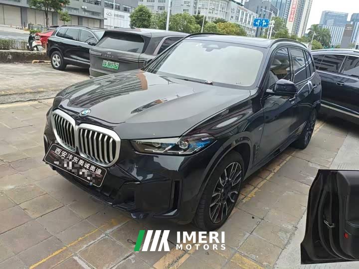 BMW X5 xDrive 40Li M Sport Midnight Edition Package - ავტომობილი ჩინეთიდან