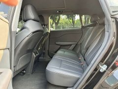 Voyah Lantu Zhiyin Long-Range Smart Comfort Edition - ფოტო 15